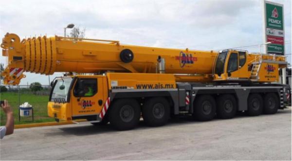 Hydraulic Crane on All Terrain Truck for 300 Ton.