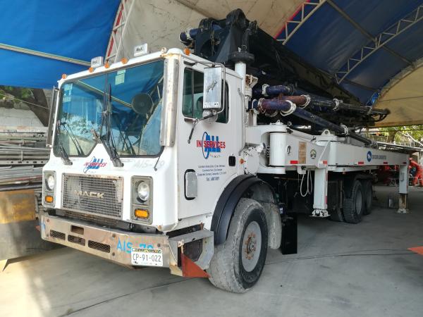 Telescopic Concrete Pump 